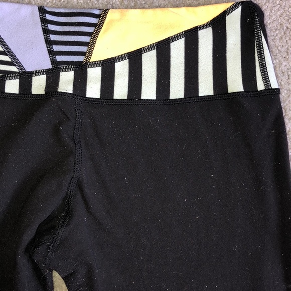 Lulu lemon leggings - Picture 3 of 5